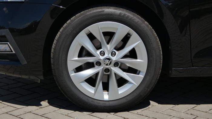 Škoda Octavia Combi 1,5 TSI DSG Style na operativní leasing