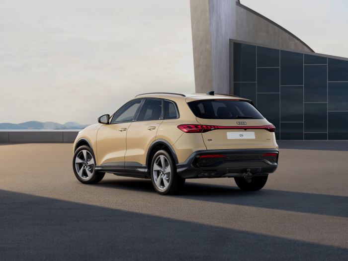 Audi Q5 TDI quattro 150 kW na operativní leasing