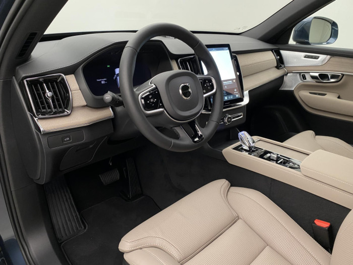 Volvo XC90 B5 AWD AUT BRIGHT PLUS na operativní leasing