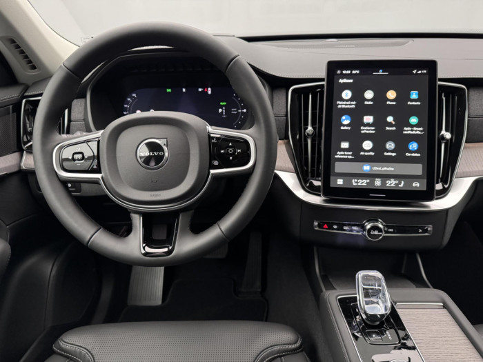 Volvo XC90 T8 AWD Plug-in BRIGHT PLUS 7m na operativní leasing