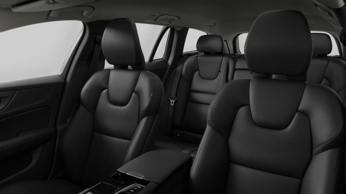 Volvo V60 T6 AWD Plug-in BRIGHT PLUS na operativní leasing