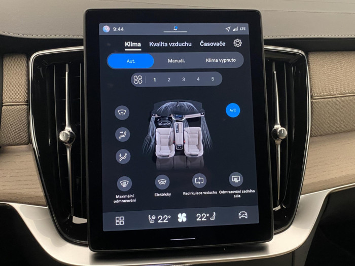 Volvo XC90 B5 AWD AUT BRIGHT PLUS 7míst na operativní leasing