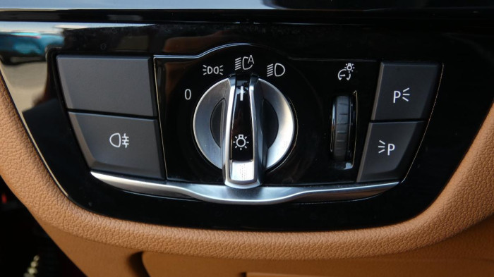 BMW Řada 5 540i xDrive M Sport na operativní leasing