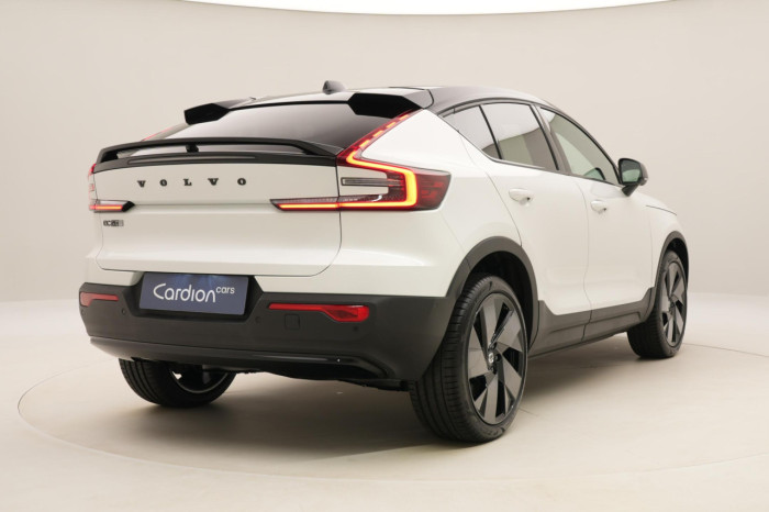 Volvo EC40 BLACK EDITION SINGLE EXT ULTRA Edition na operativní leasing