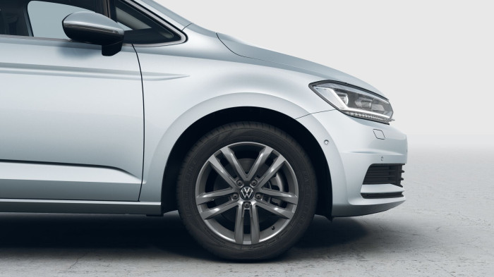 Volkswagen Touran People 1,5 TSI 110 kW EVO2 7DSG na operativní leasing