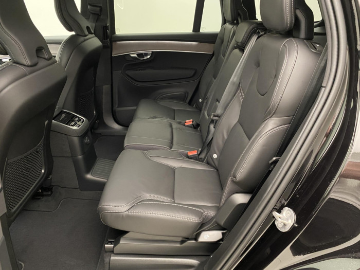 Volvo XC90 T8 AWD RECHARGE DARK PLUS 7m na operativní leasing