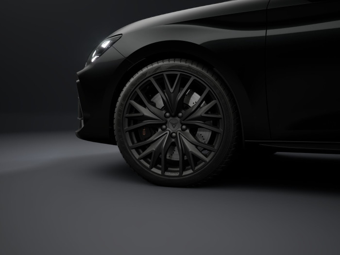 Cupra Leon SP VZ Tribe e-HYBRID 272k DSG na operativní leasing