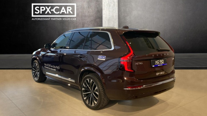 Volvo XC90 PLUS BRIGHT, B5 AWD, 184+10 kW / 250+14 HP na operativní leasing