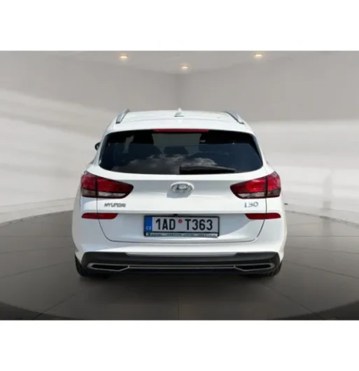 Hyundai i30 kom.1.5T-GDI Smart 5d na operativní leasing