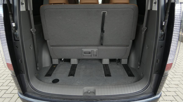 Hyundai Staria 2.2 CRDi Luxury 4x4 Auto na operativní leasing