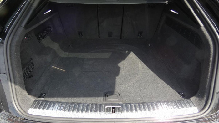 Hyundai i30 Kombi 1.5 T-GDI mHEV Family Co na operativní leasing