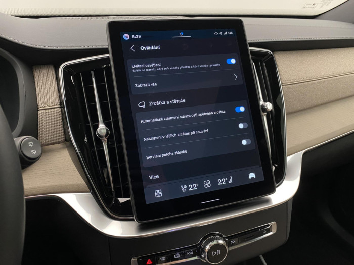 Volvo XC90 T8 AWD Plug-in BRIGHT PLUS 7m na operativní leasing