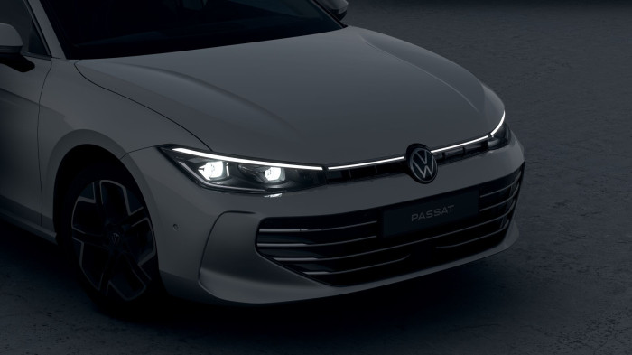 Volkswagen Passat Elegance 2,0 TDI 110 kW na operativní leasing