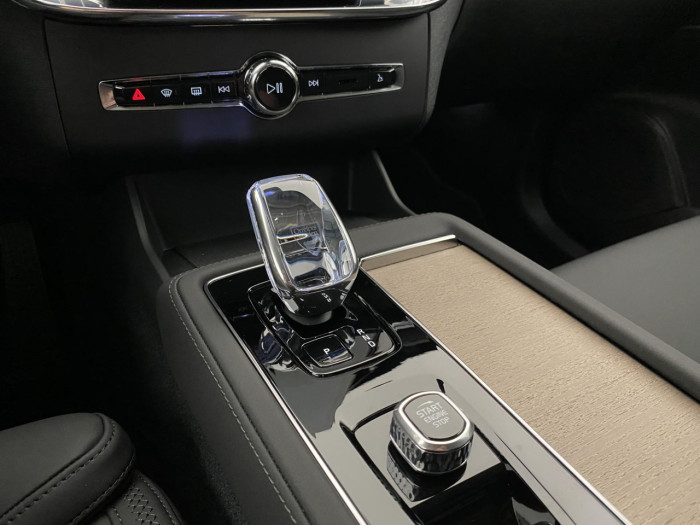 Volvo XC90 B5 AWD AUT BRIGHT PLUS 7míst na operativní leasing