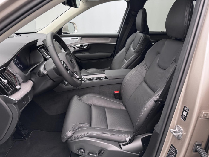 Volvo XC90 B5 AWD AUT BRIGHT ULTRA 7míst na operativní leasing