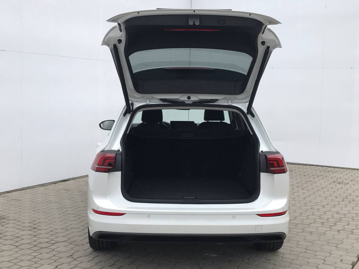 Volkswagen Golf Variant People 6G 1,5TSI / 110kW na operativní leasing