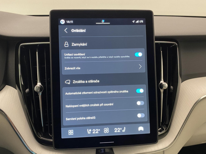 Volvo XC60 B5 AWD AUT DARK PLUS na operativní leasing
