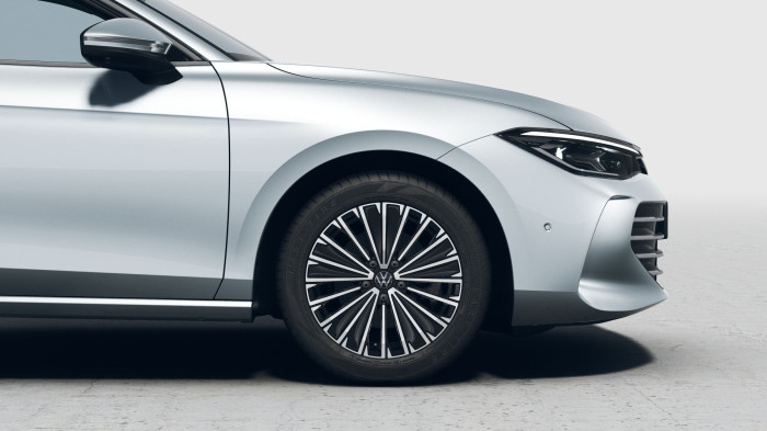Volkswagen Passat Elegance 1,5 eTSI 110 kW mHEV na operativní leasing