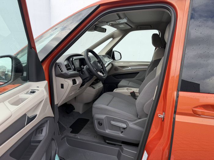 Volkswagen Multivan Long Life 7DSG 2,0 TDI / 110kW na operativní leasing