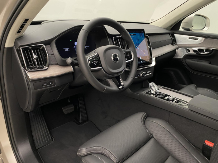 Volvo XC90 T8 AWD Plug-in BRIGHT ULTRA na operativní leasing