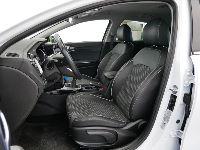 Kia XCeed 1.5 T-GDI 118 kW Exclusive na operativní leasing