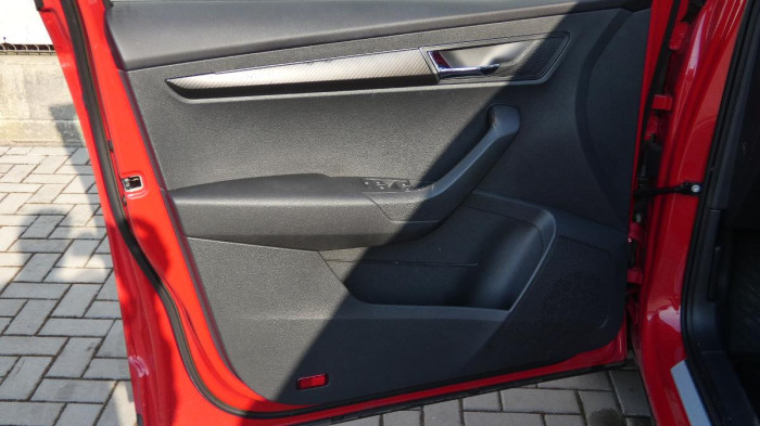 Škoda Karoq 1,5 TSI Sportline DSG na operativní leasing