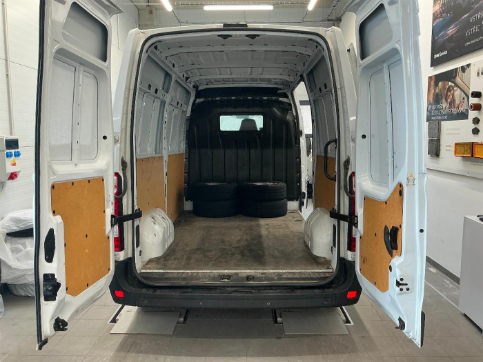 Renault Master 2,3 DCi L2H2P3 na operativní leasing