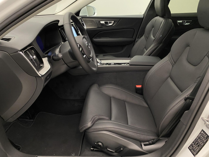 Volvo V60 B4 AUT BRIGHT PLUS na operativní leasing