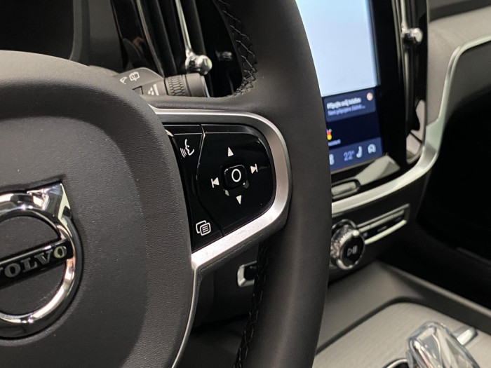 Volvo V60 B4 AUT BRIGHT PLUS na operativní leasing