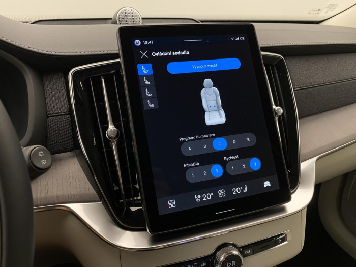 Volvo XC90 T8 AWD Plug-in BRIGHT PLUS 7m na operativní leasing