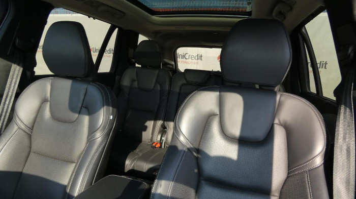 Volvo XC90 B5 AWD Ultimate Bright 7 míst na operativní leasing
