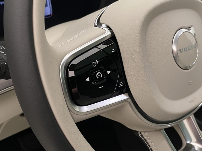 Volvo XC90 B5 AWD AUT BRIGHT PLUS 7míst na operativní leasing