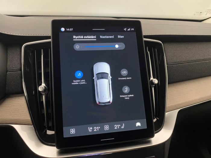 Volvo XC90 B5 AWD AUT BRIGHT PLUS 7míst na operativní leasing