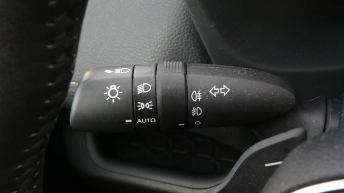 Toyota RAV4 2.5 Hybrid Executive 4WD e-CVT na operativní leasing
