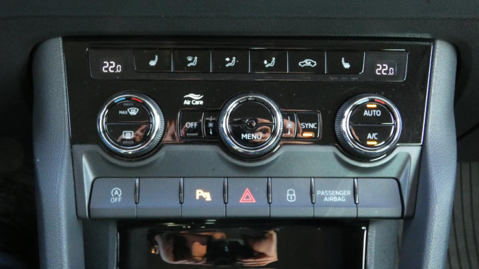 Škoda Karoq 1,5 TSI Style DSG na operativní leasing