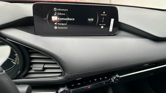 Mazda 3 G140 2.5 Centre-Line AT na operativní leasing