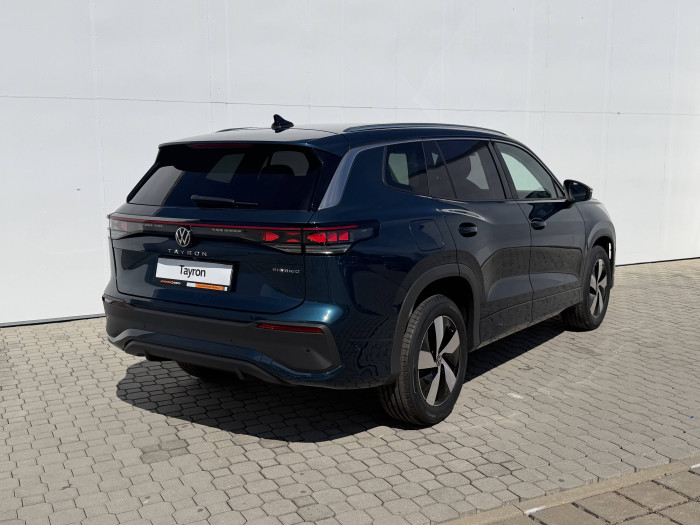 Volkswagen Tayron People PHEV 19,7kWh 1,5TSI / 110kW na operativní leasing