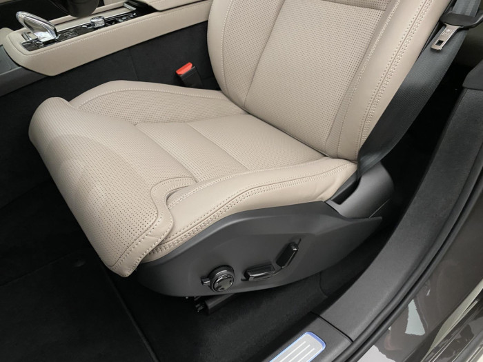 Volvo XC90 T8 AWD RECHARGE BRIGHT PLUS 7m na operativní leasing