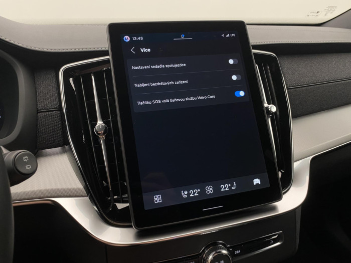 Volvo XC90 B5 AWD AUT BLACK EDITION PLUS na operativní leasing