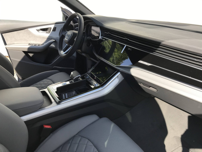 Audi Q8 SUV 50 Quattro 8TT 3,0TDI / 210kW na operativní leasing