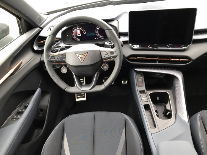 CUPRA Terramar DSG 1.5 eTSI / 110kW na operativní leasing