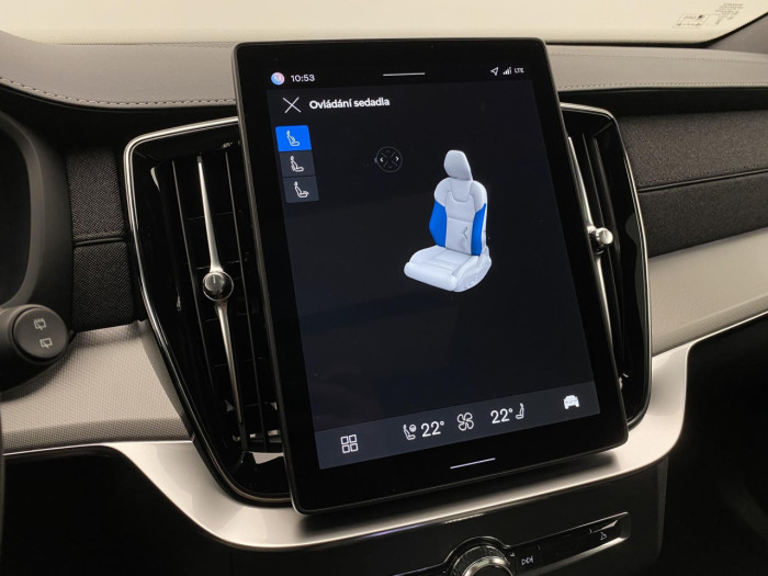 Volvo XC90 B5 AWD BLACK EDITION PLUS 7 na operativní leasing