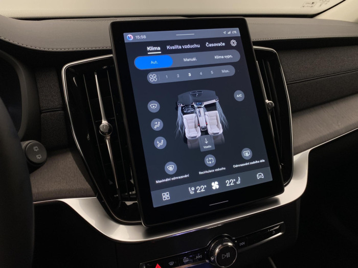 Volvo XC90 T8 AWD RECHARGE DARK PLUS 7m na operativní leasing