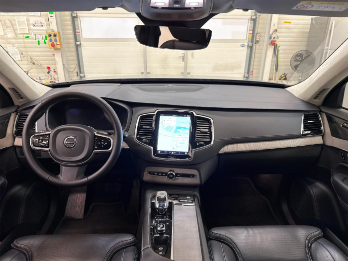 Volvo XC90 B5 AWD Ultimate Bright 7 míst– na operativní leasing