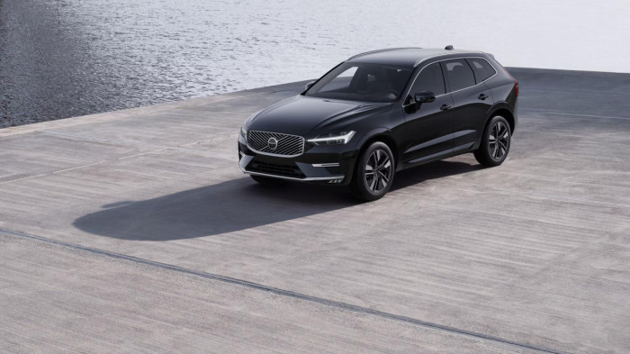 Volvo XC60 B5 AWD AUT BRIGHT PLUS na operativní leasing