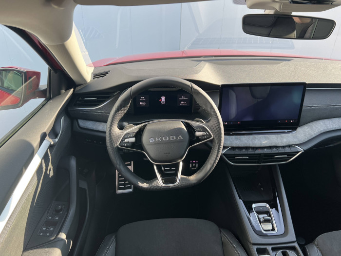 Škoda Octavia Combi Combi Dynamic 7DSG 1,5TSI / 110kW na operativní leasing