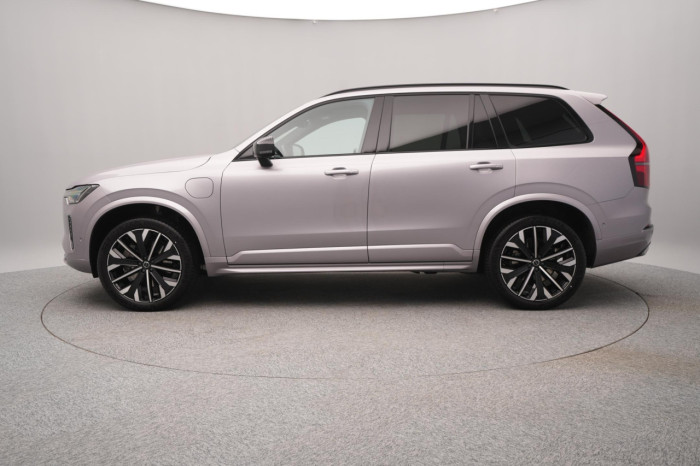Volvo XC90 T8 AWD Plug-in DARK PLUS 7m na operativní leasing