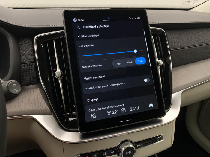 Volvo XC90 B5 AWD AUT BRIGHT PLUS 7míst na operativní leasing