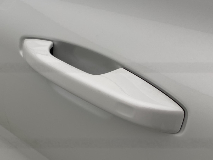 Volvo V60 B4 AUT BRIGHT PLUS na operativní leasing