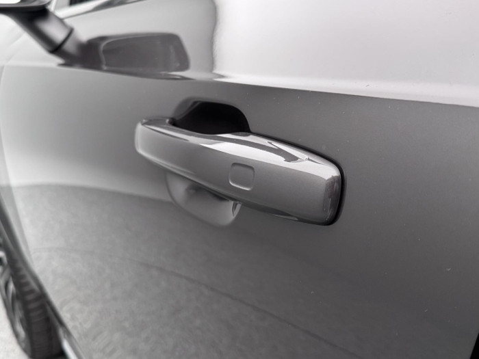 Volvo XC90 B5 AWD AUT BRIGHT ULTRA 7 míst na operativní leasing